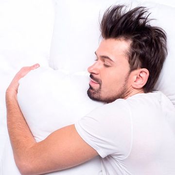 Hombre durmiendo